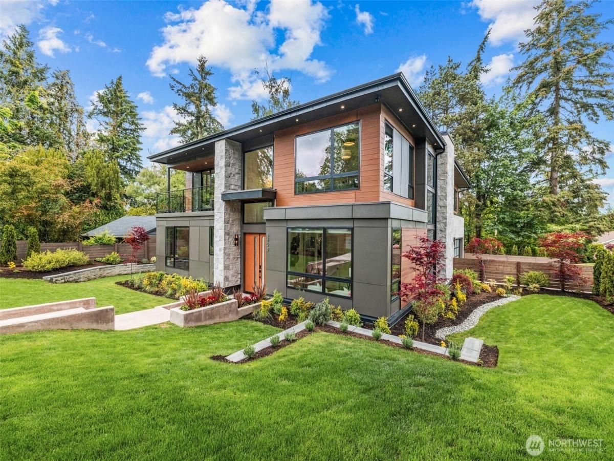 MLS #NWM2371428 image #0