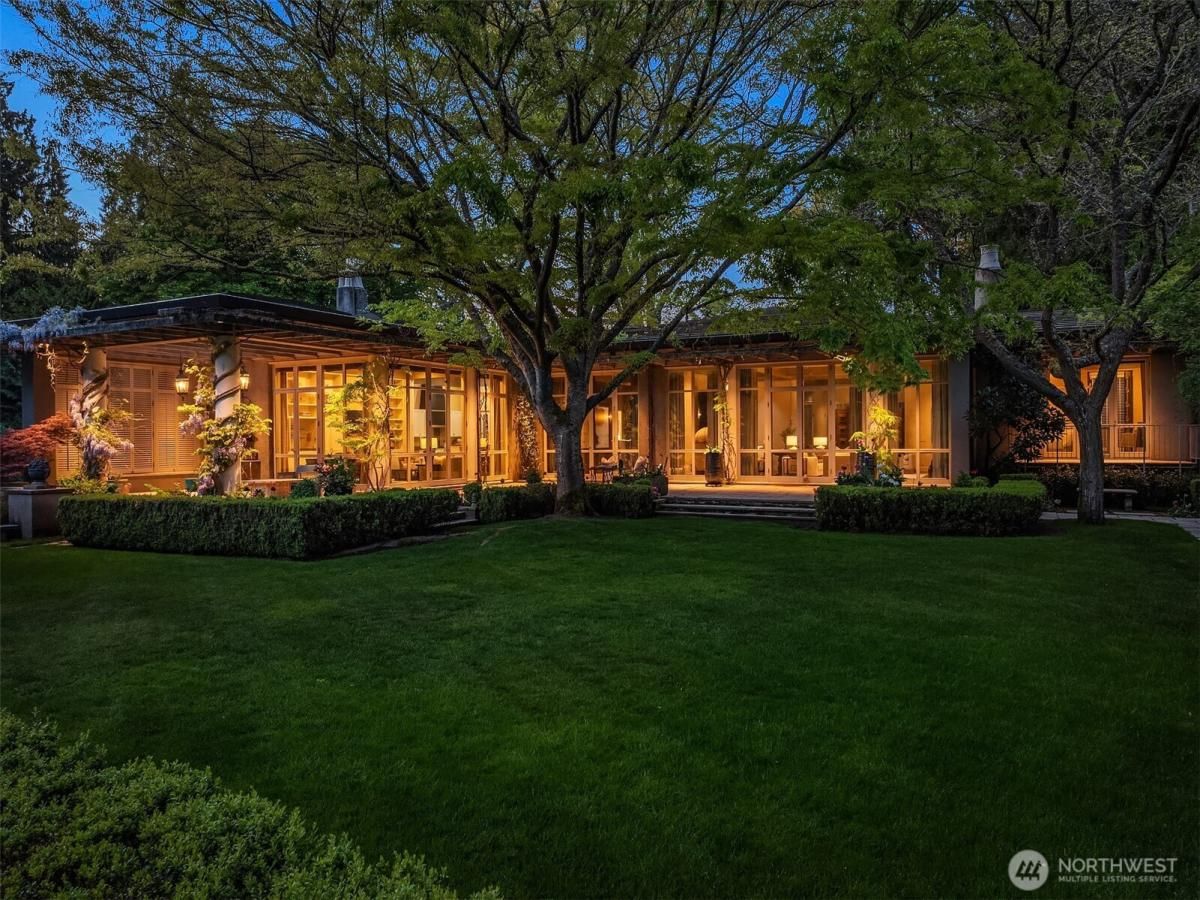MLS #NWM2371513 image #0
