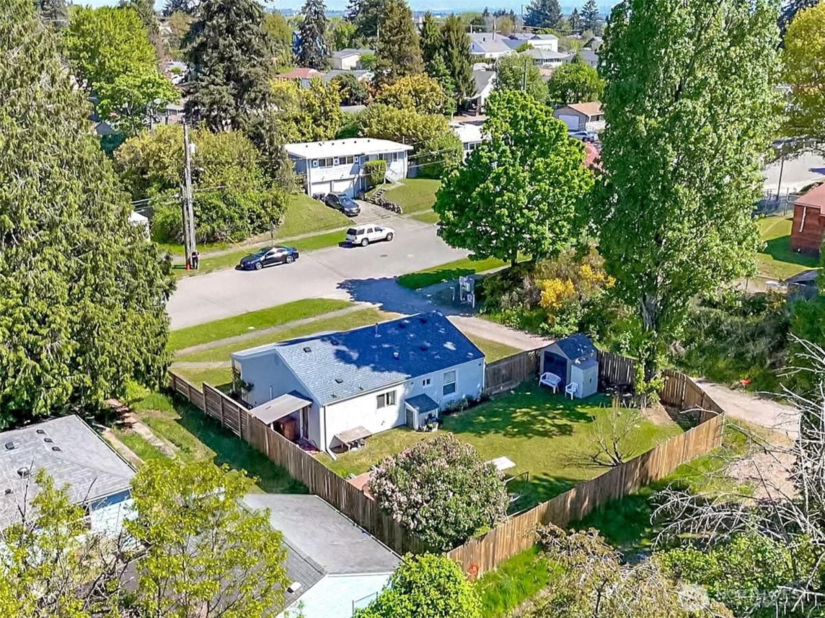 MLS #NWM2371645 image #0