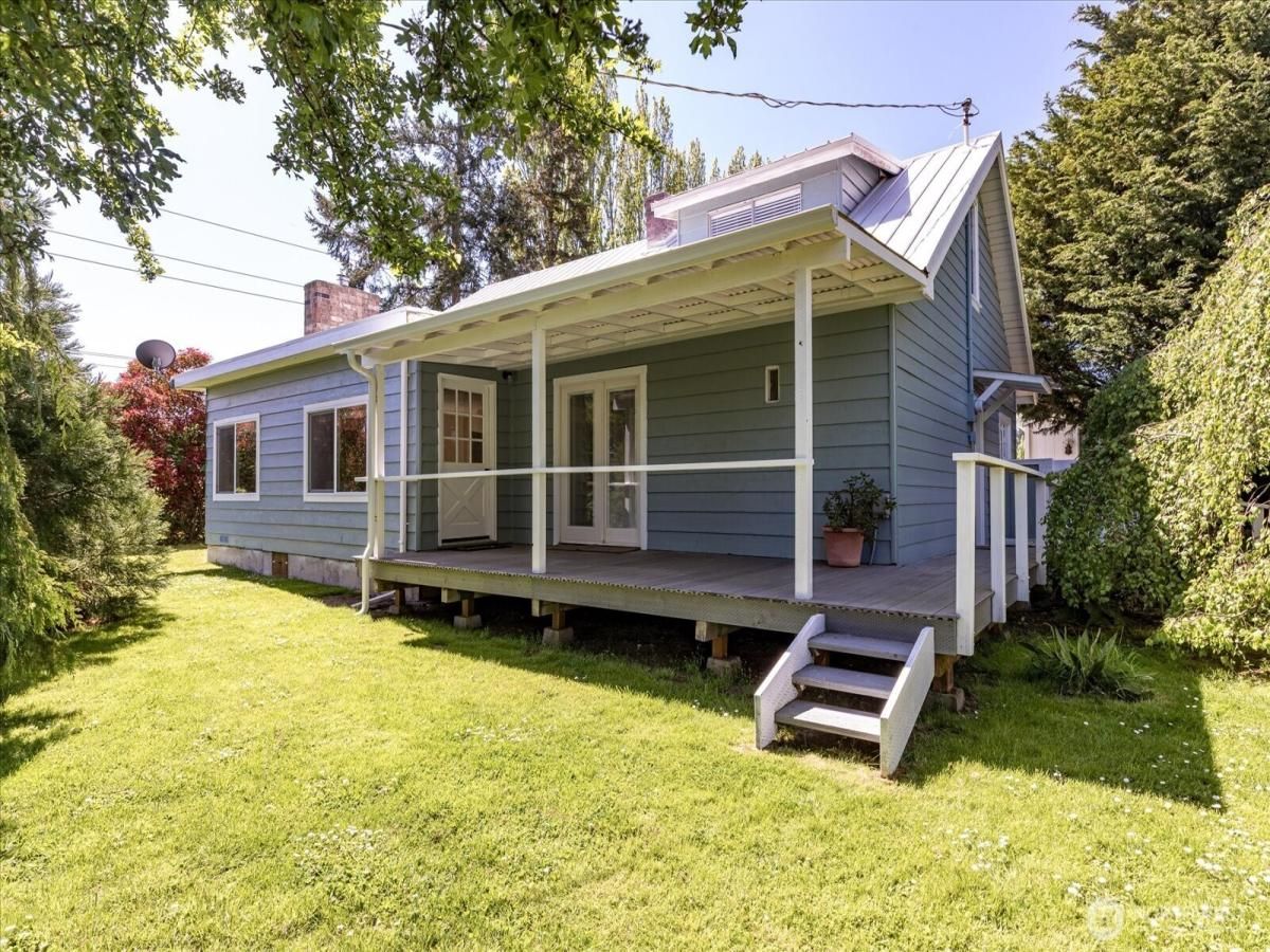 MLS #NWM2371958 image #0