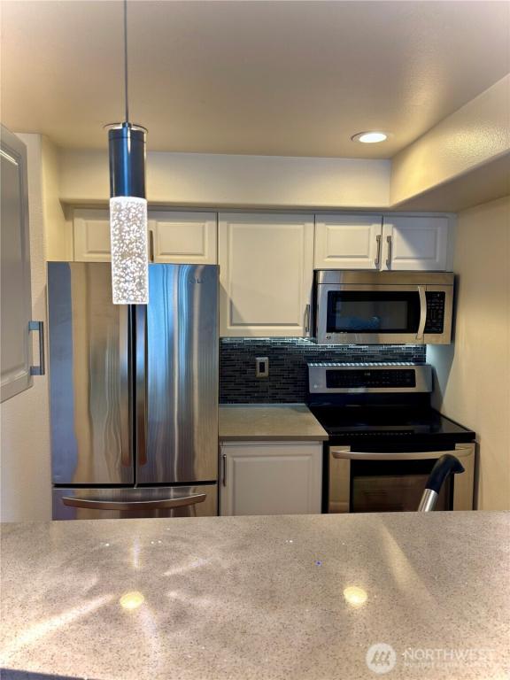 MLS #NWM2372003 image #0