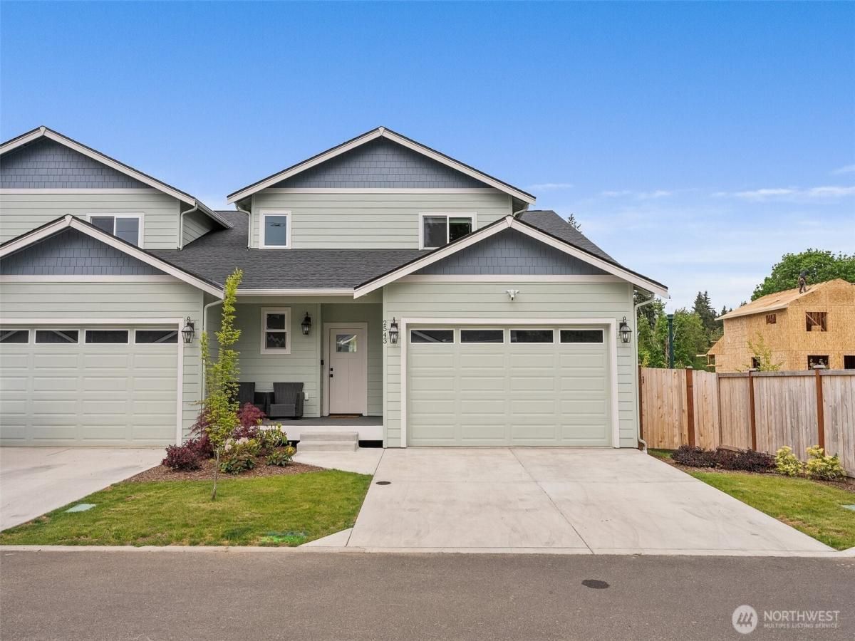 MLS #NWM2372084 image #0