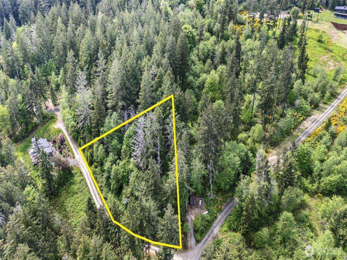 MLS #NWM2372346 image #0