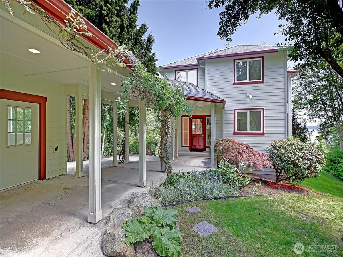 MLS #NWM2372361 image #0