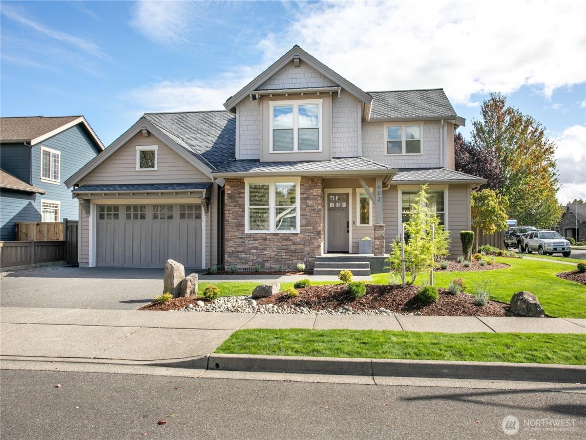 MLS #NWM2372453 image #0