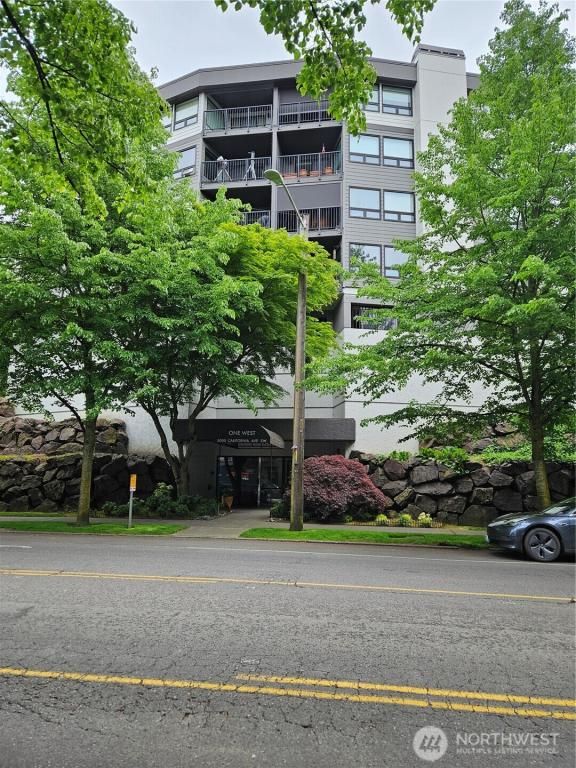 MLS #NWM2372636 image #0