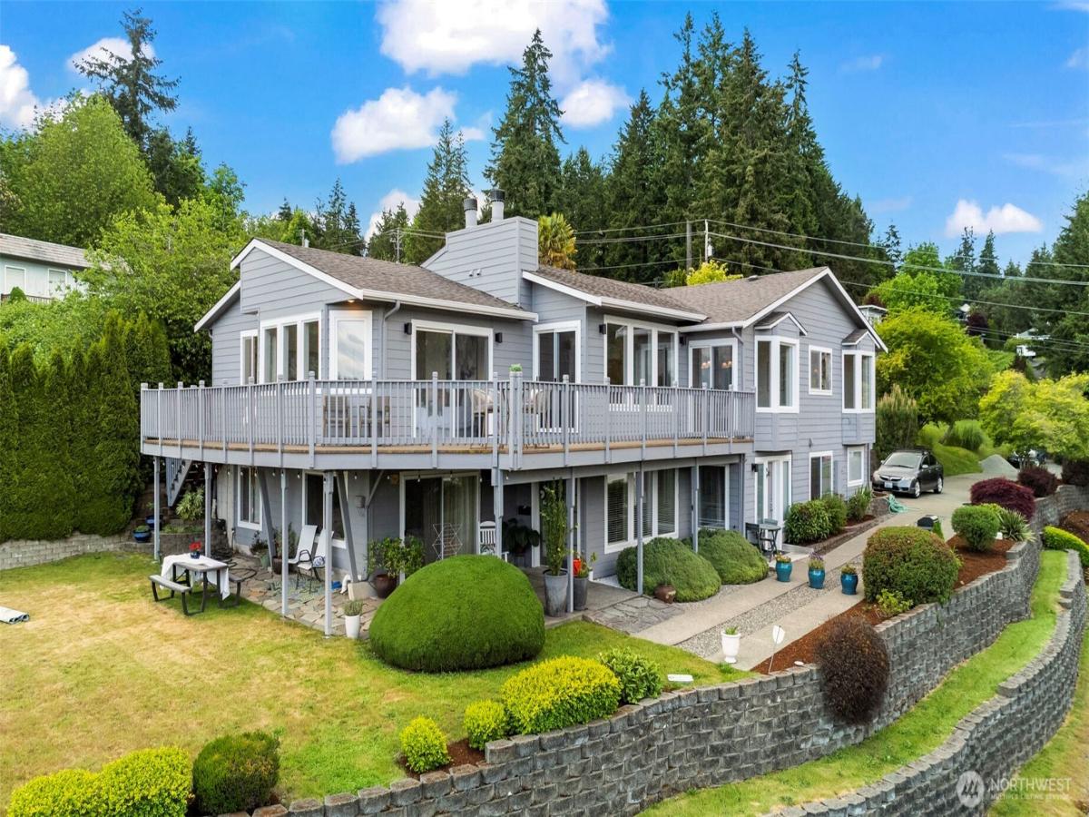 MLS #NWM2372813 image #0