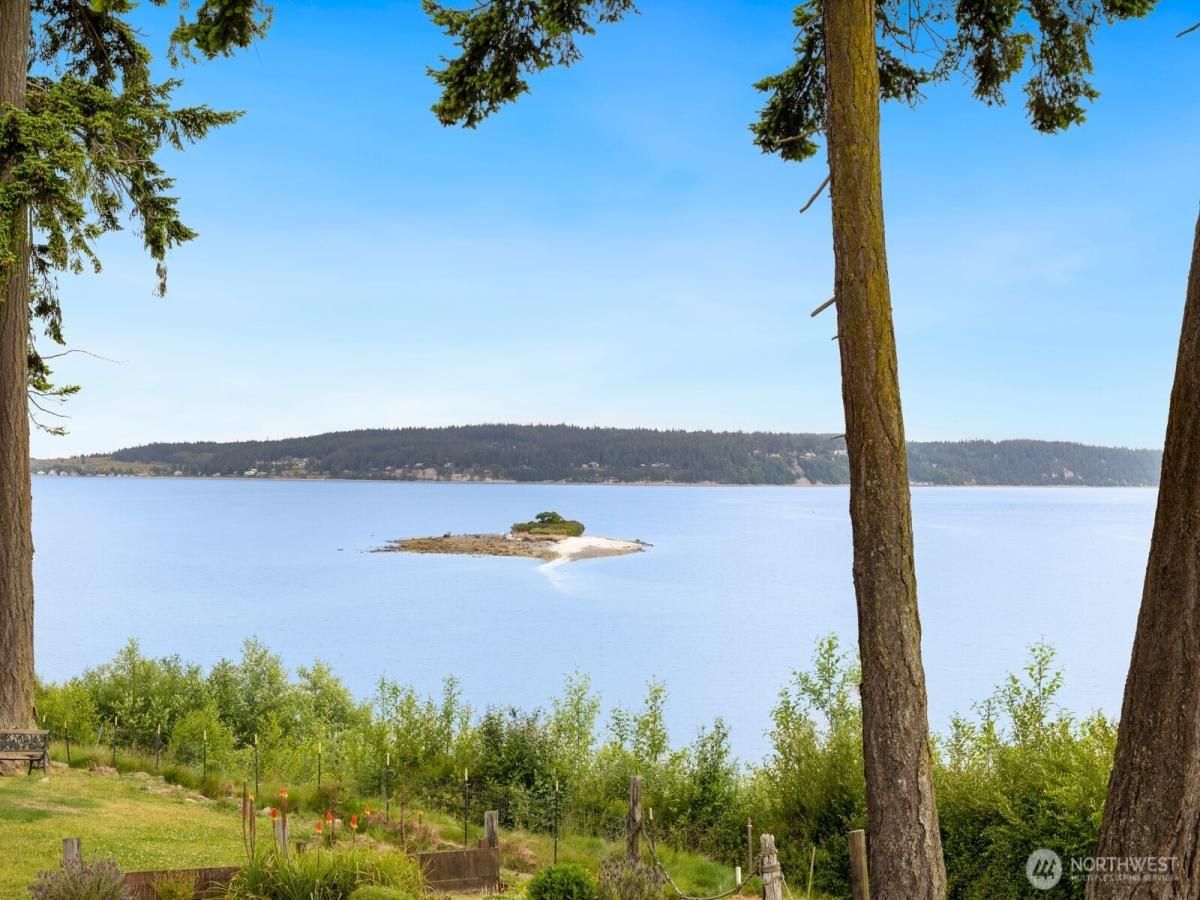 MLS #NWM2373144 image #0