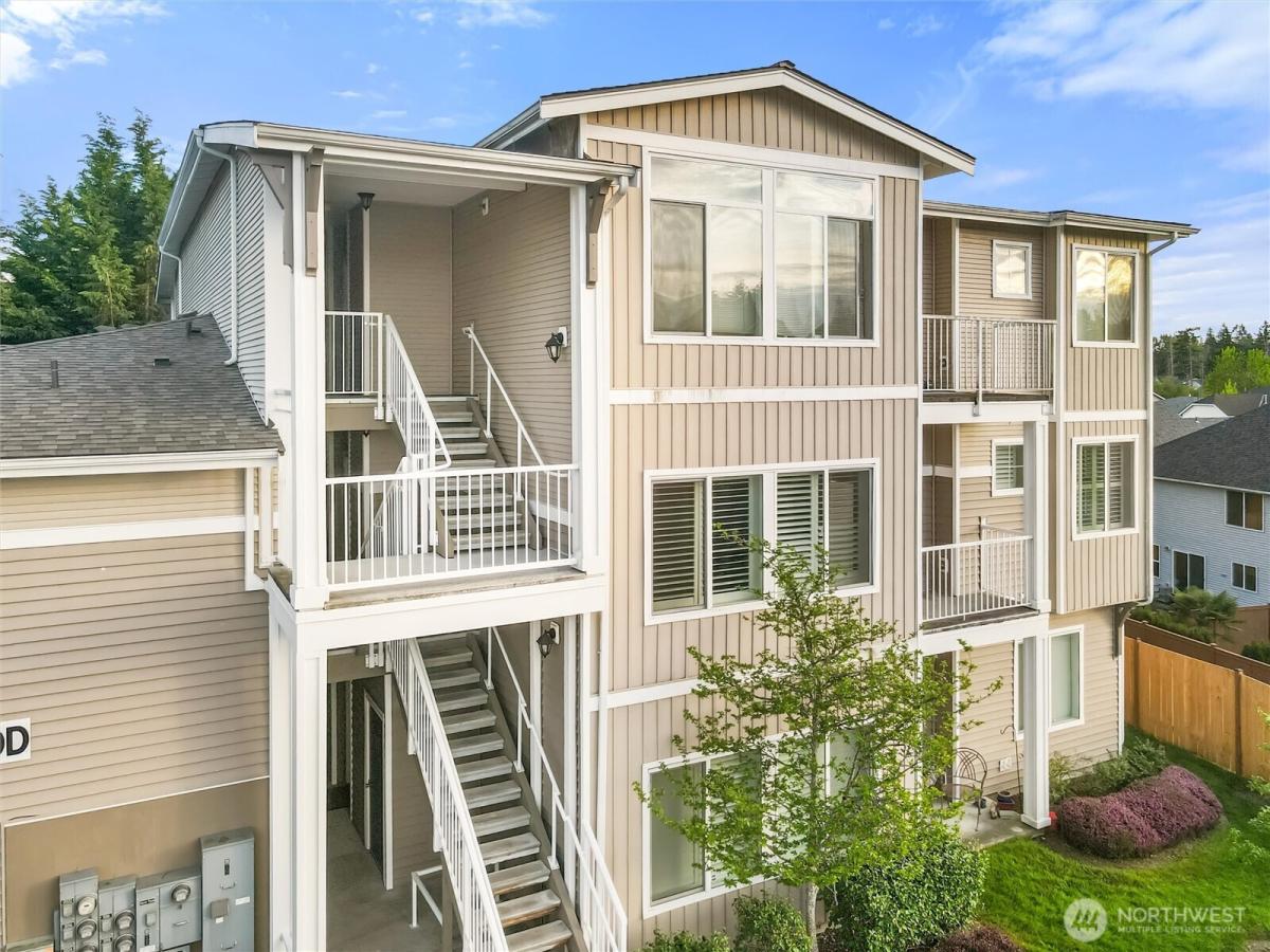 MLS #NWM2373171 image #0