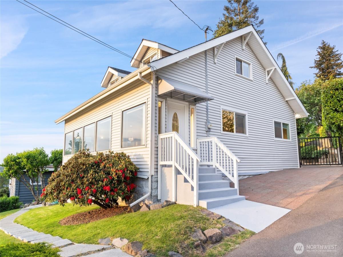 MLS #NWM2373338 image #0