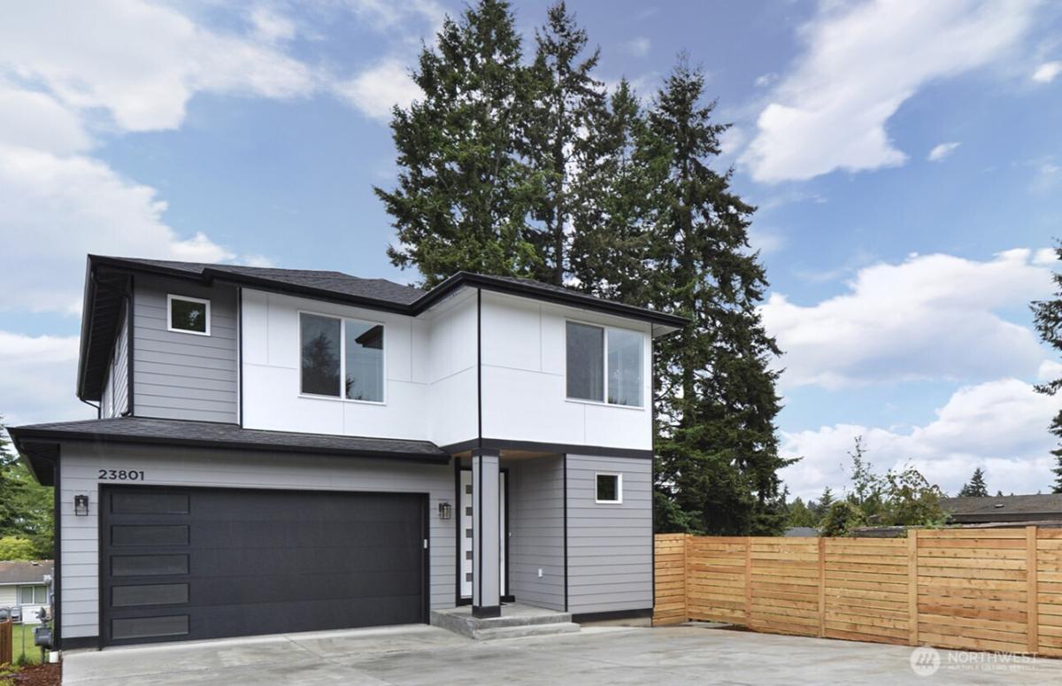 MLS #NWM2373592 image #0