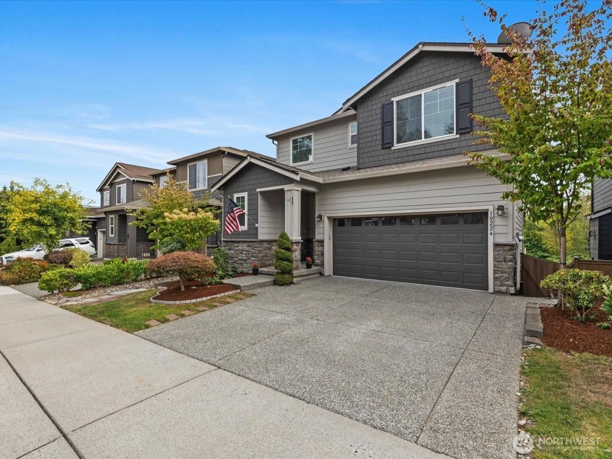 MLS #NWM2373947 image #0