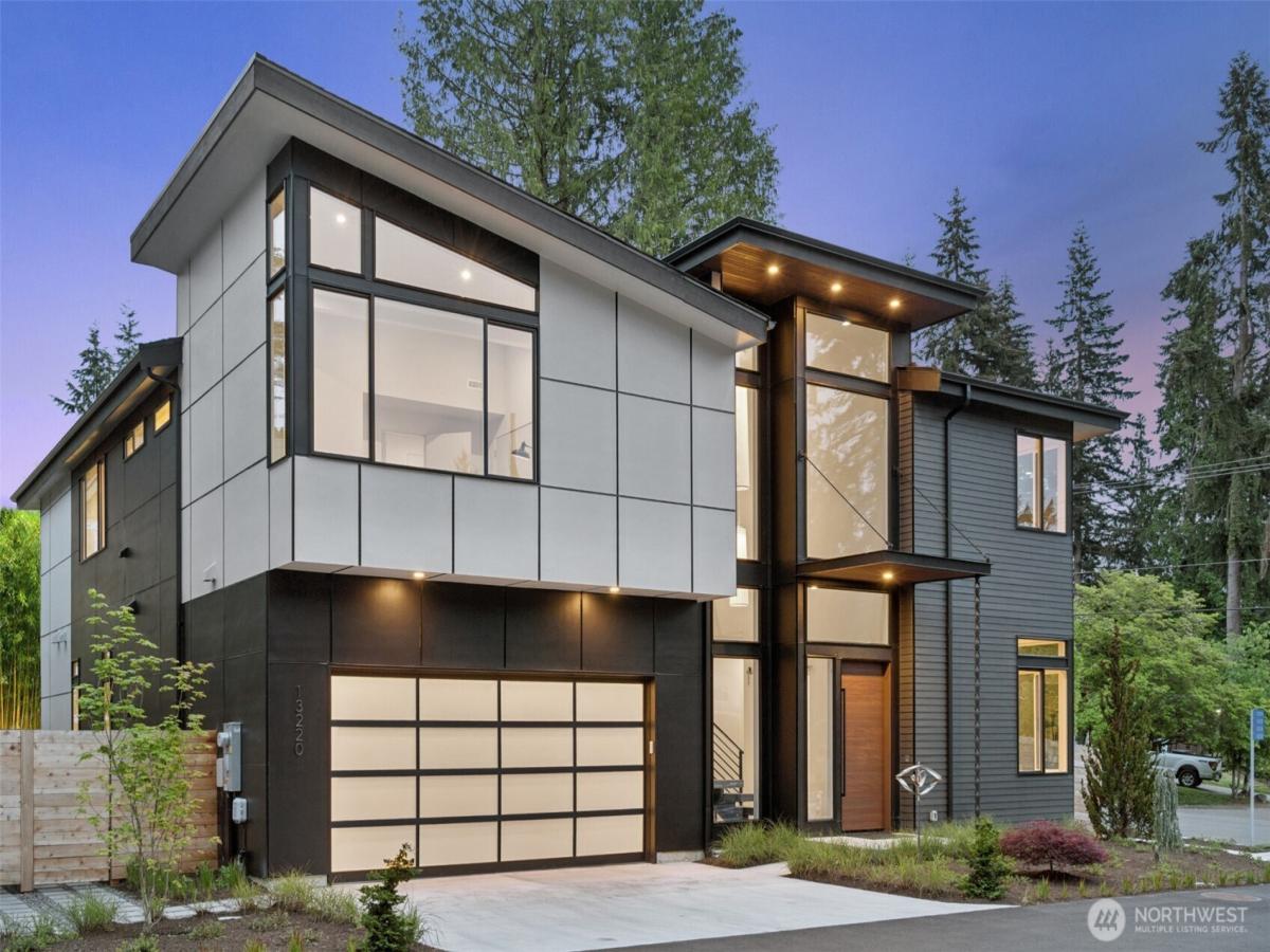 MLS #NWM2374425 image #0