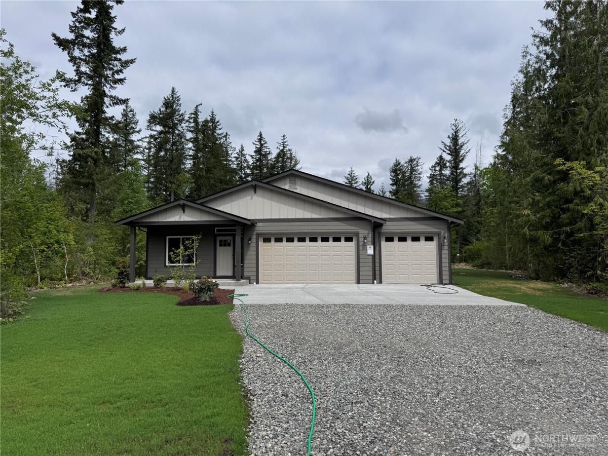 MLS #NWM2374660 image #0