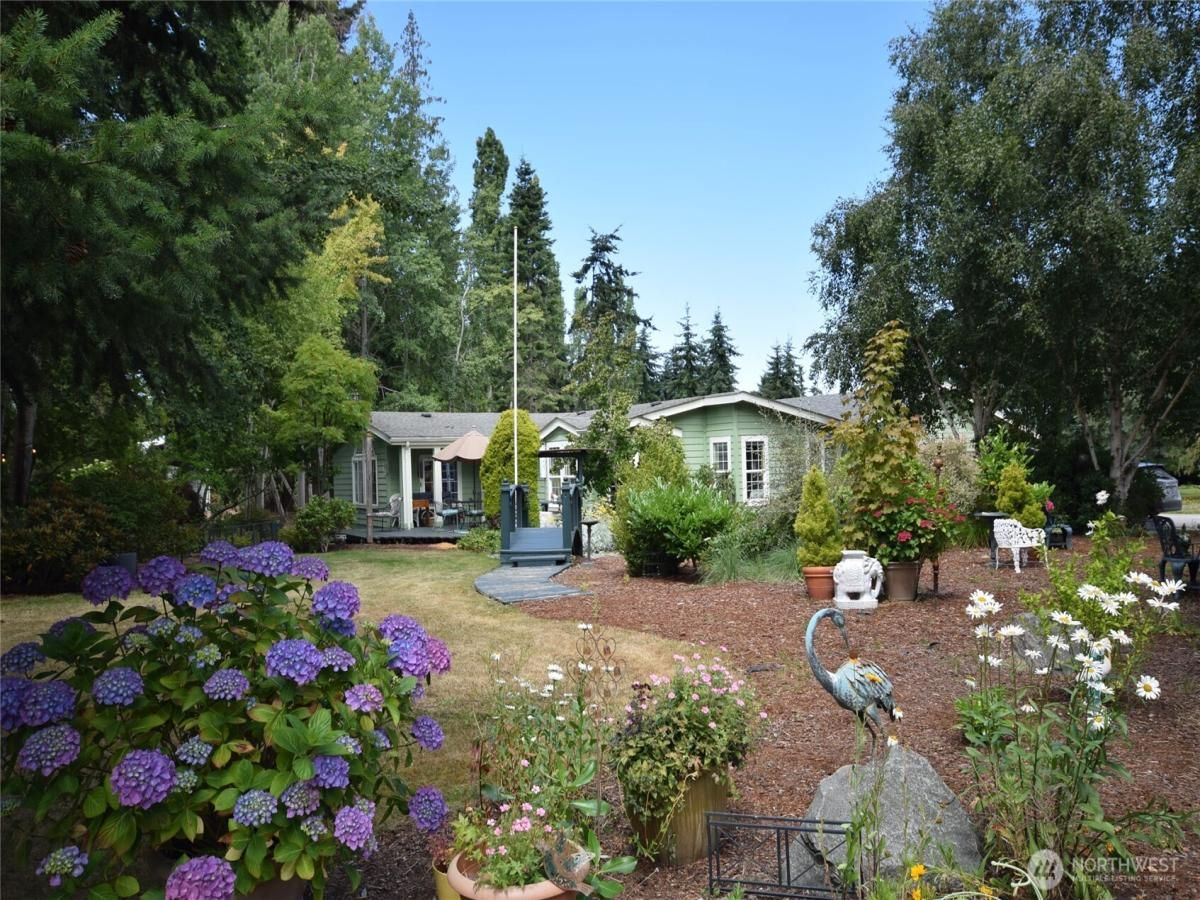 MLS #NWM2374873 image #0