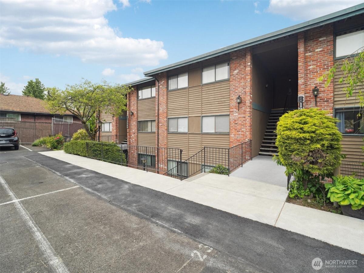 MLS #NWM2374891 image #0