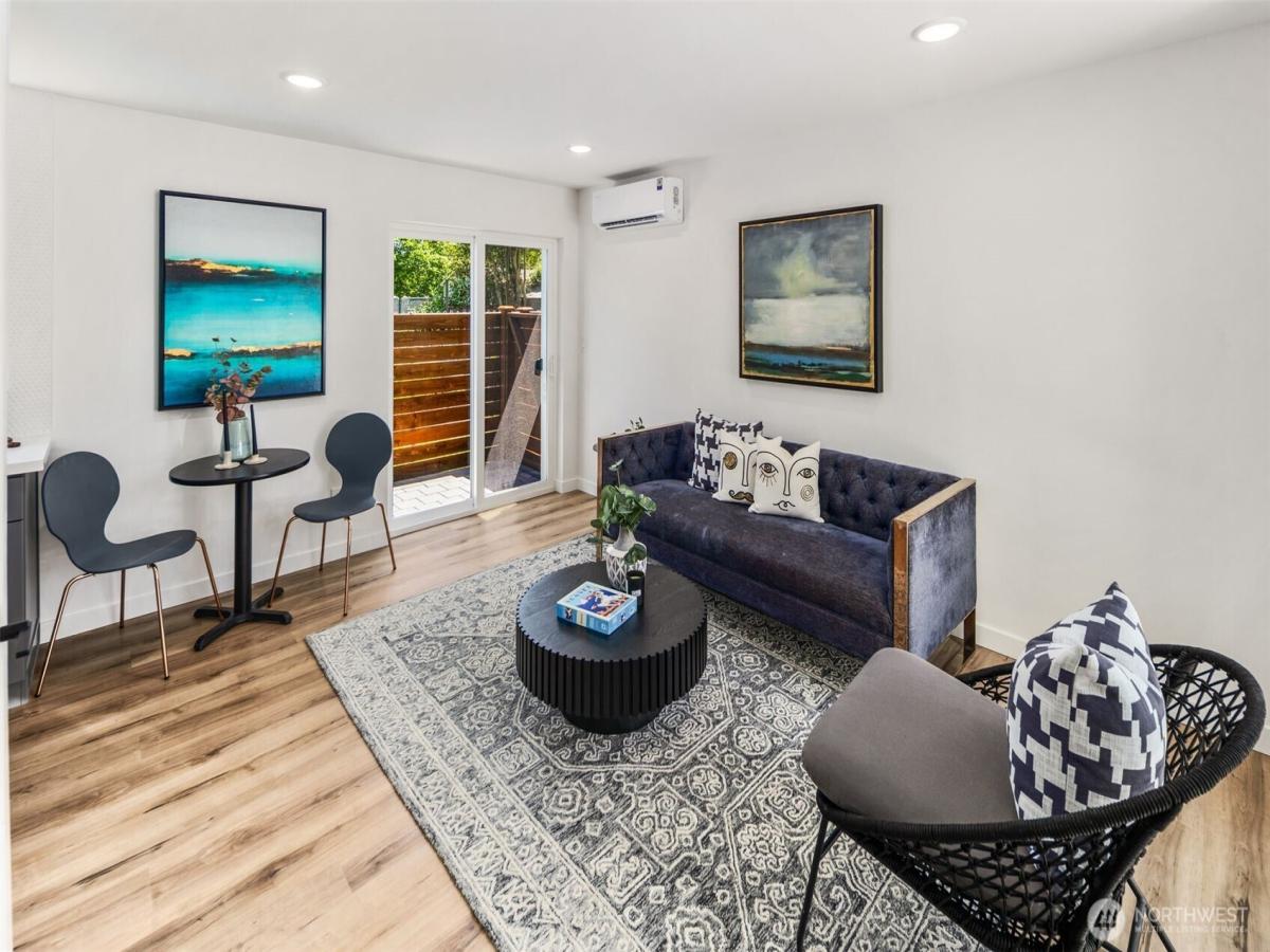 MLS #NWM2374967 image #0