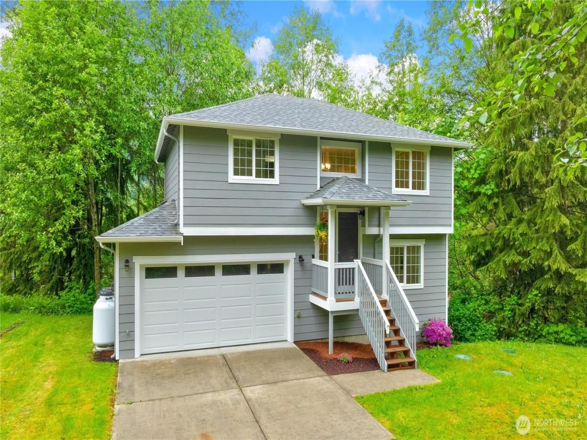 MLS #NWM2375003 image #0