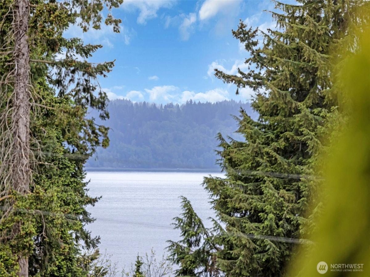 MLS #NWM2375135 image #0