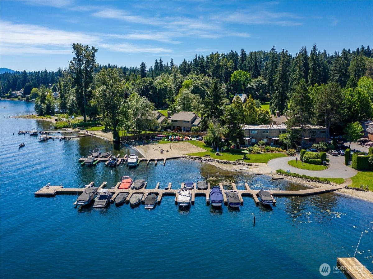 MLS #NWM2375502 image #0