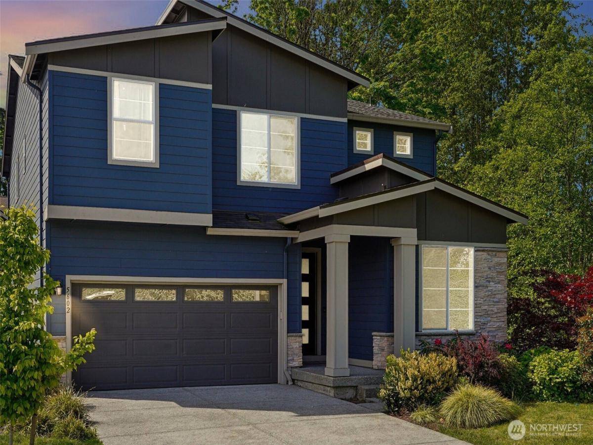 MLS #NWM2375538 image #0