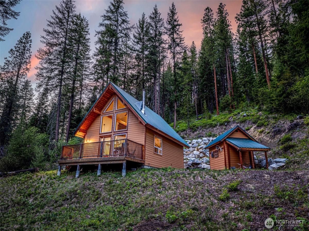 MLS #NWM2375753 image #0