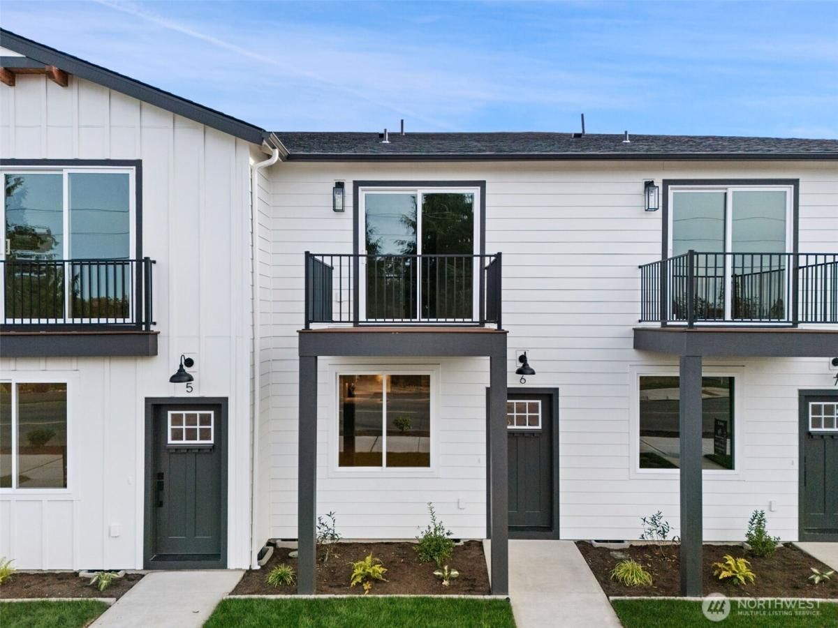 MLS #NWM2376080 image #0