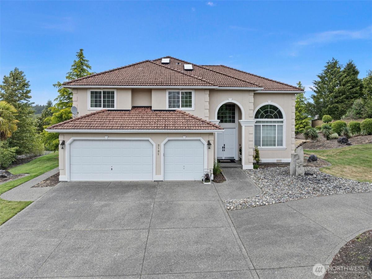 MLS #NWM2376114 image #0