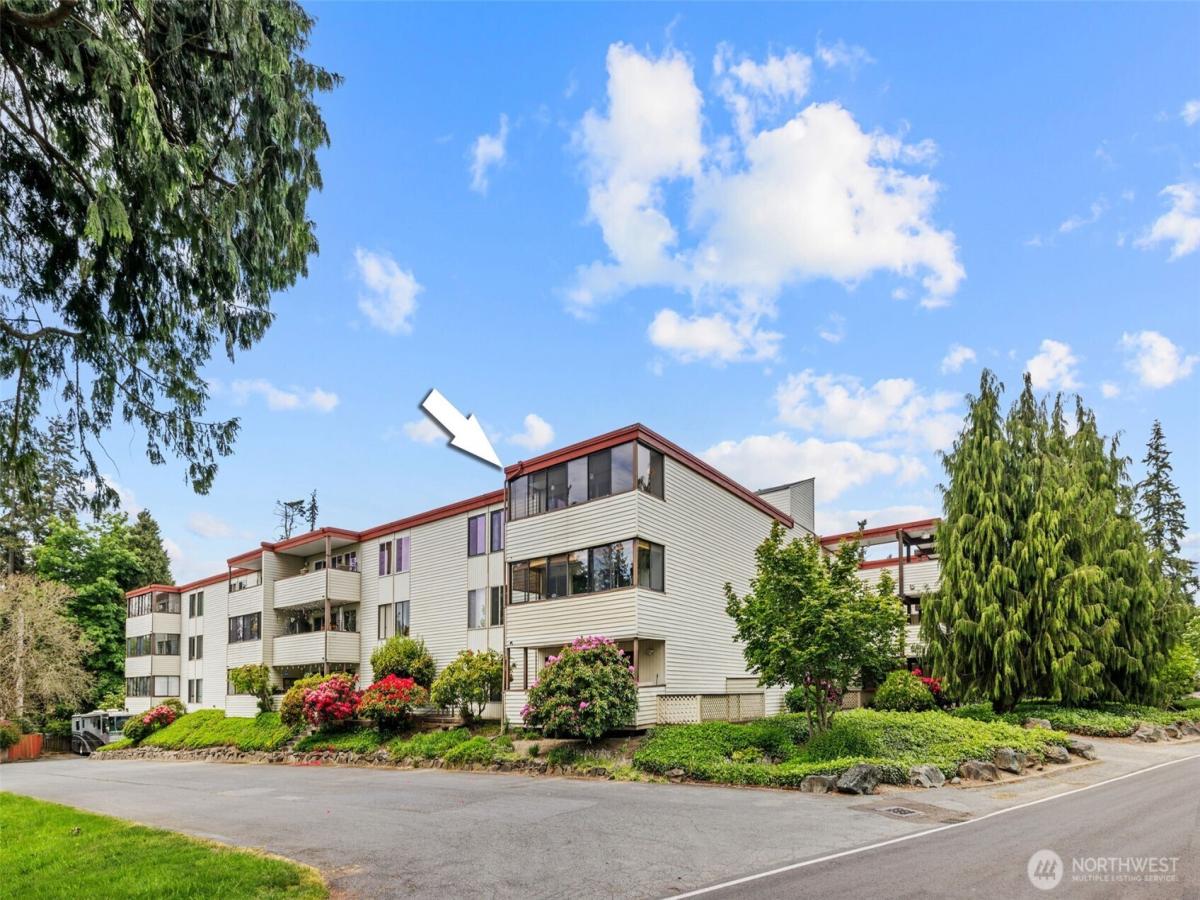 MLS #NWM2376593 image #0