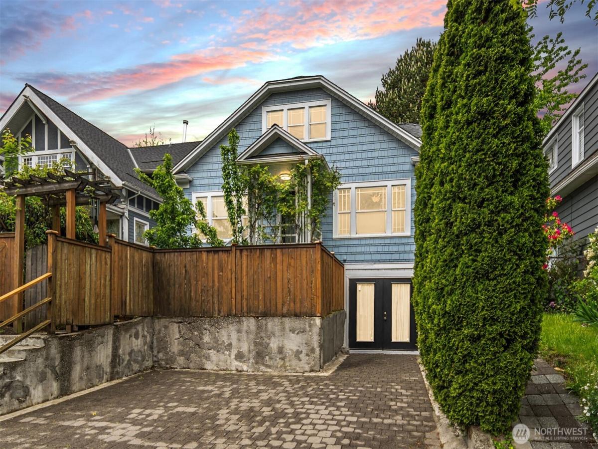 MLS #NWM2376686 image #0