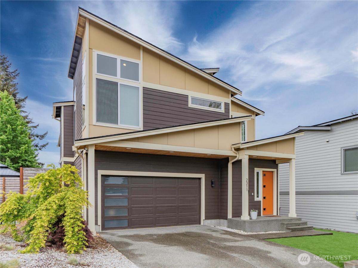 MLS #NWM2376742 image #0