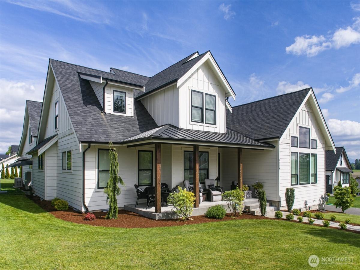 MLS #NWM2377042 image #0