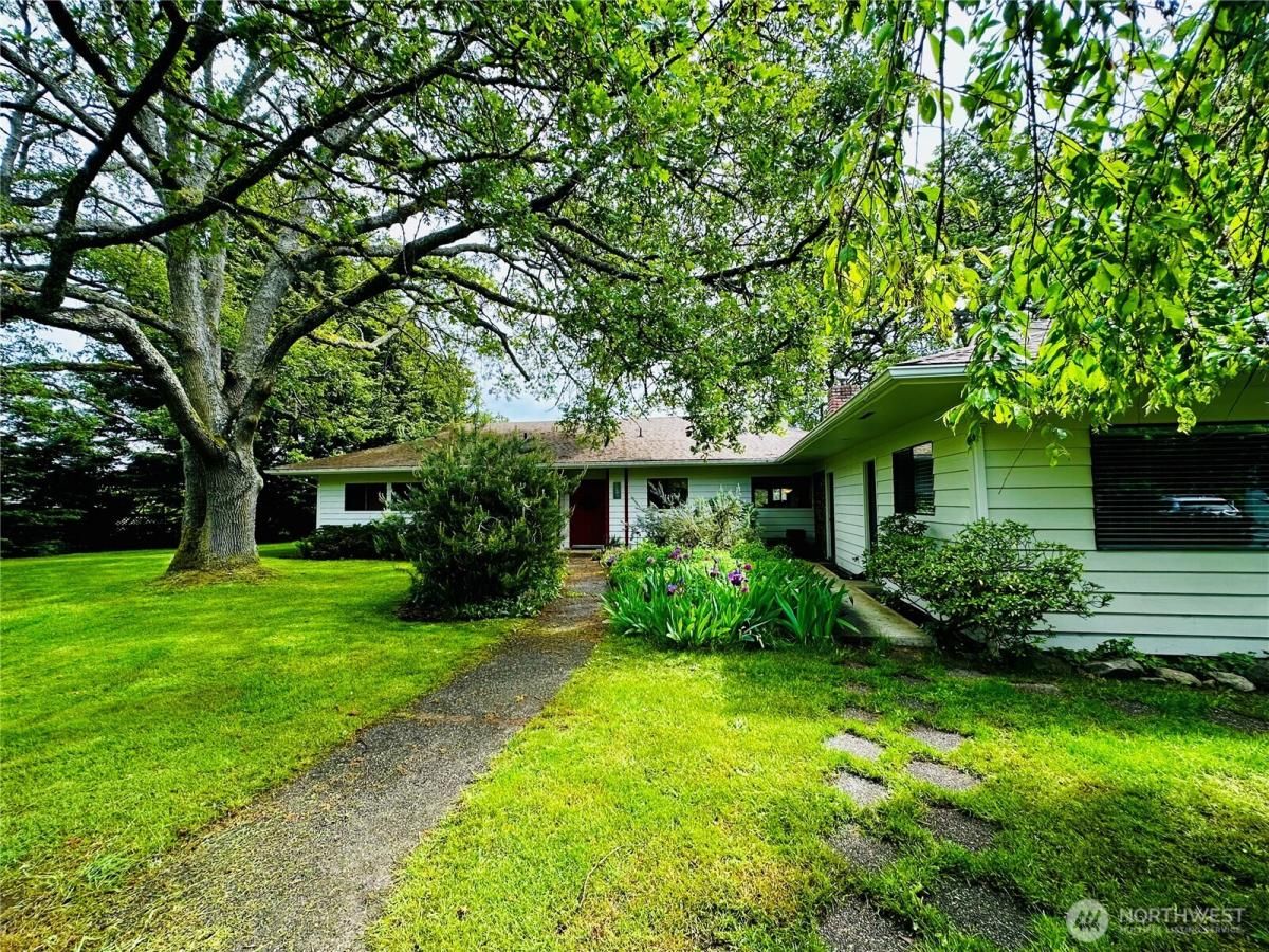 MLS #NWM2377167 image #0