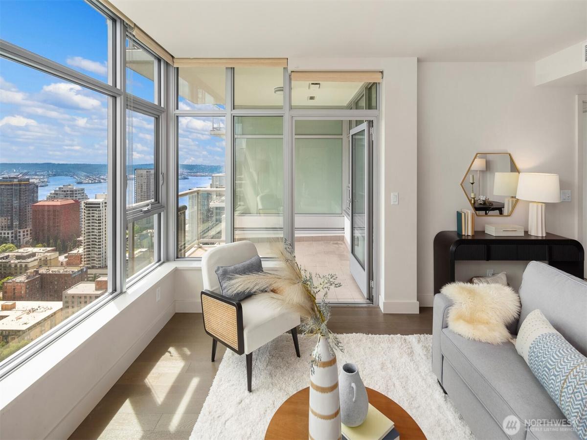 MLS #NWM2377320 image #0