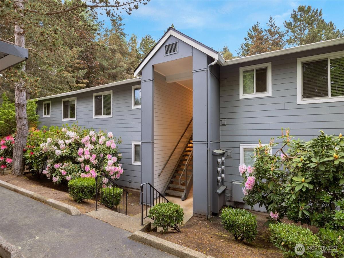 MLS #NWM2377785 image #0