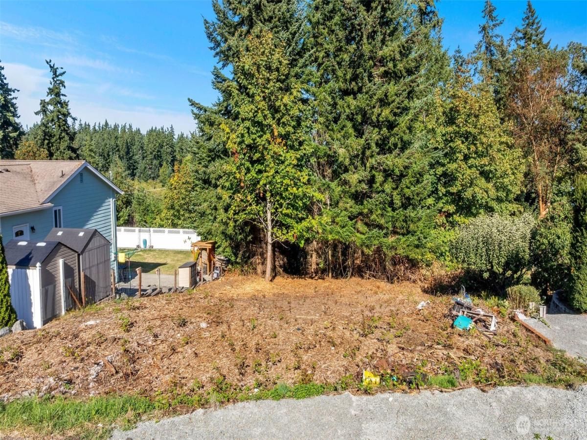 MLS #NWM2377874 image #0