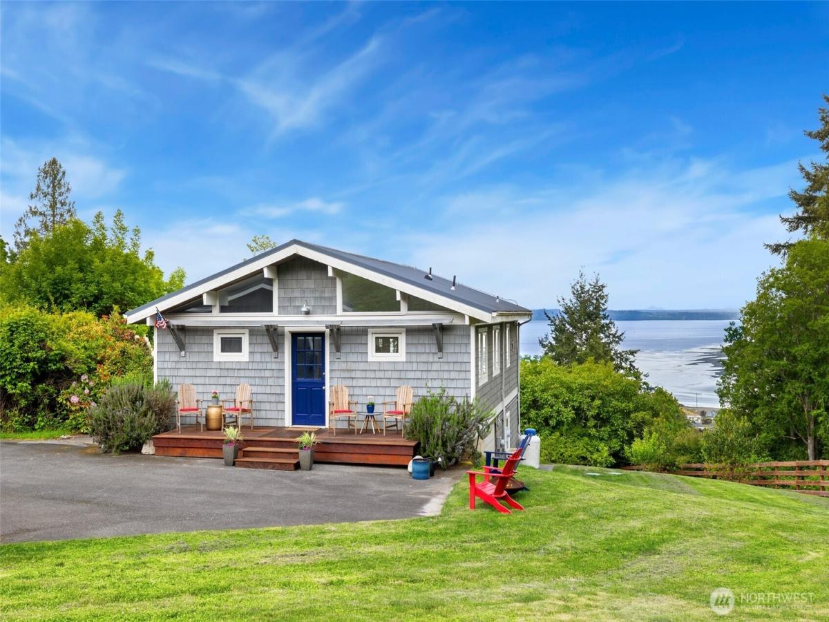 MLS #NWM2378499 image #0