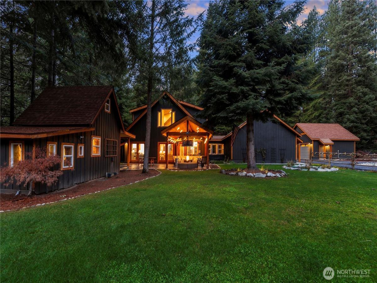MLS #NWM2378829 image #0