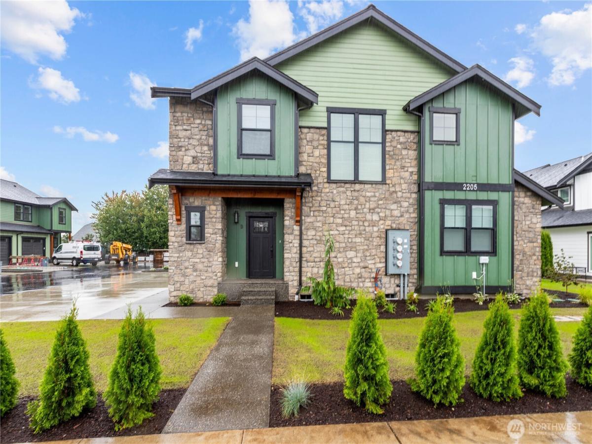 MLS #NWM2378832 image #0