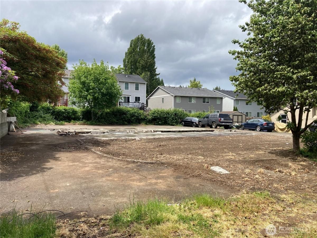 MLS #NWM2378935 image #0