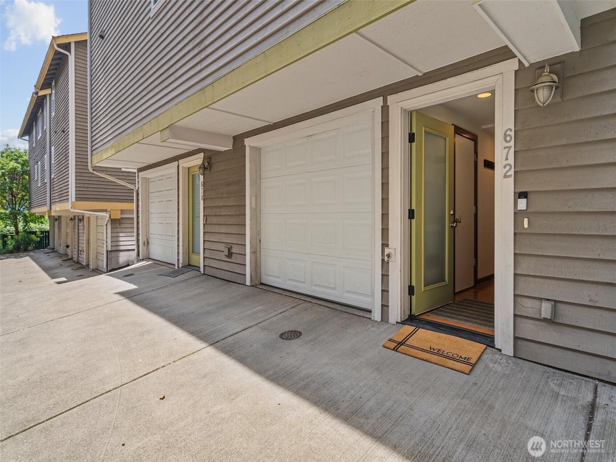 MLS #NWM2379537 image #0