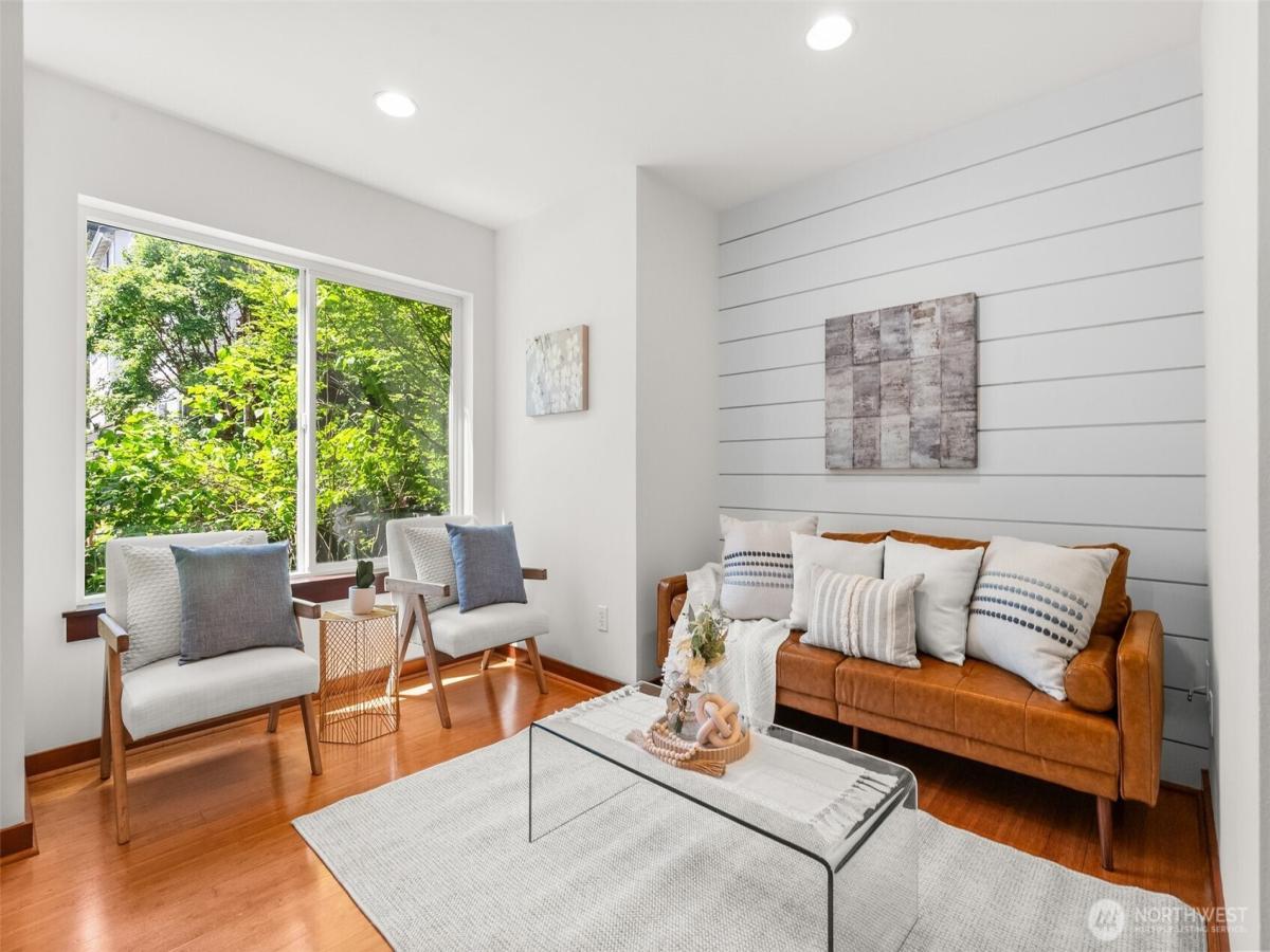 MLS #NWM2379537 image #0