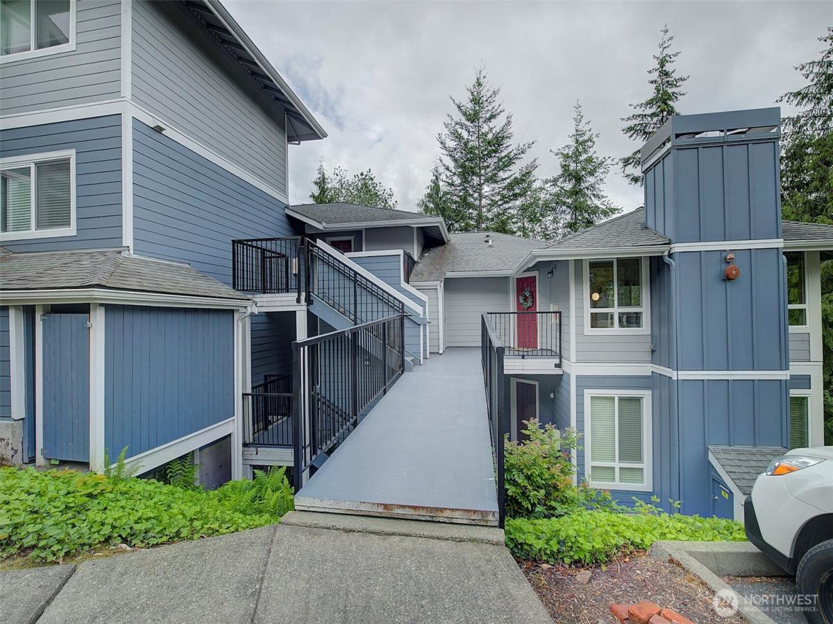MLS #NWM2379583 image #0