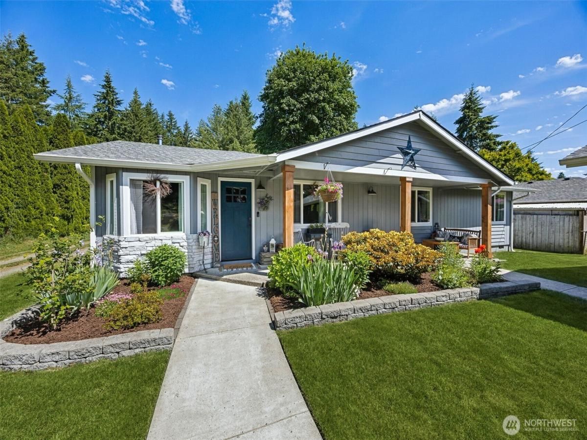 MLS #NWM2379864 image #0