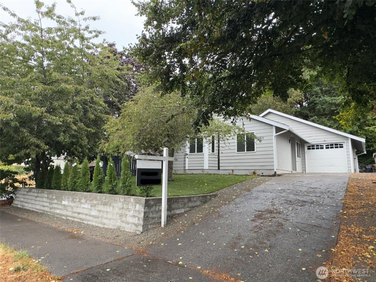 MLS #NWM2379983 image #0