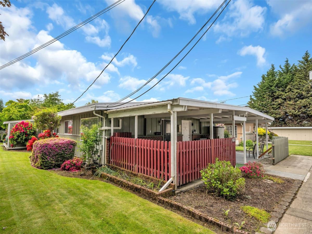 MLS #NWM2380753 image #0