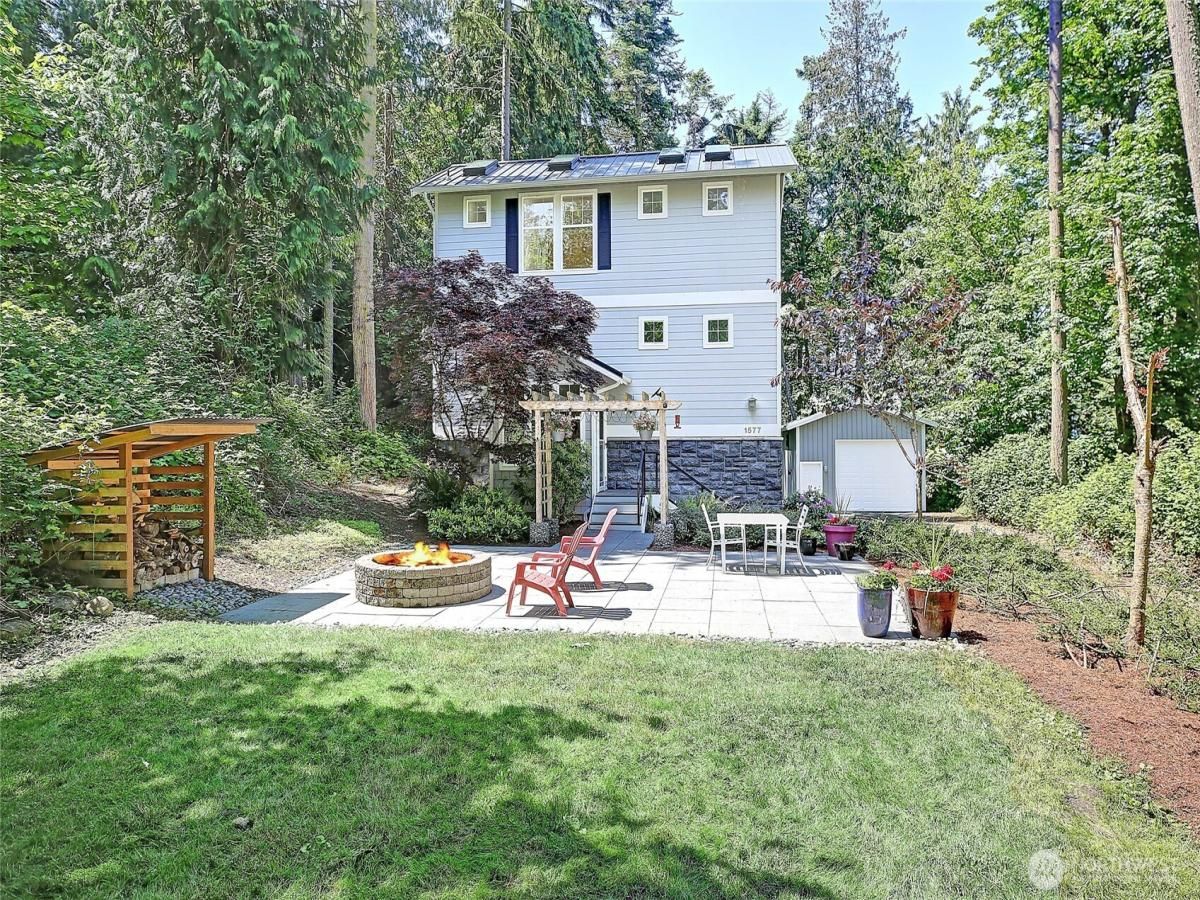 MLS #NWM2381791 image #0