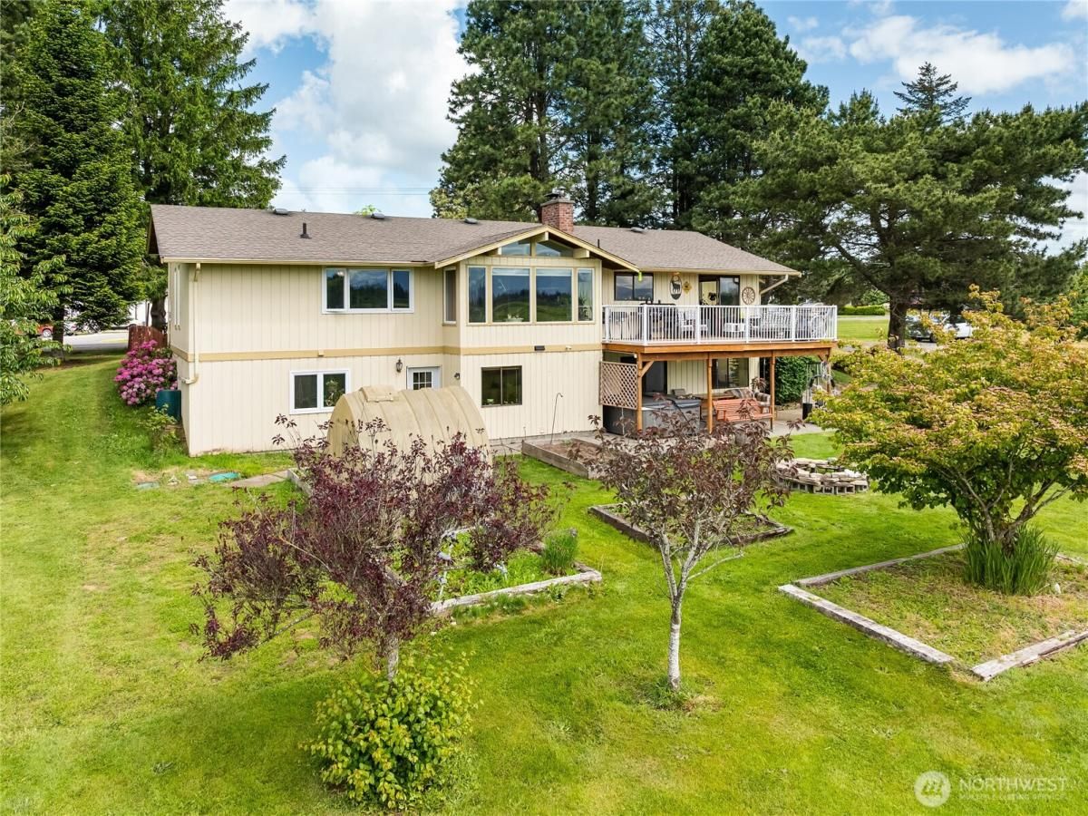 MLS #NWM2381809 image #0