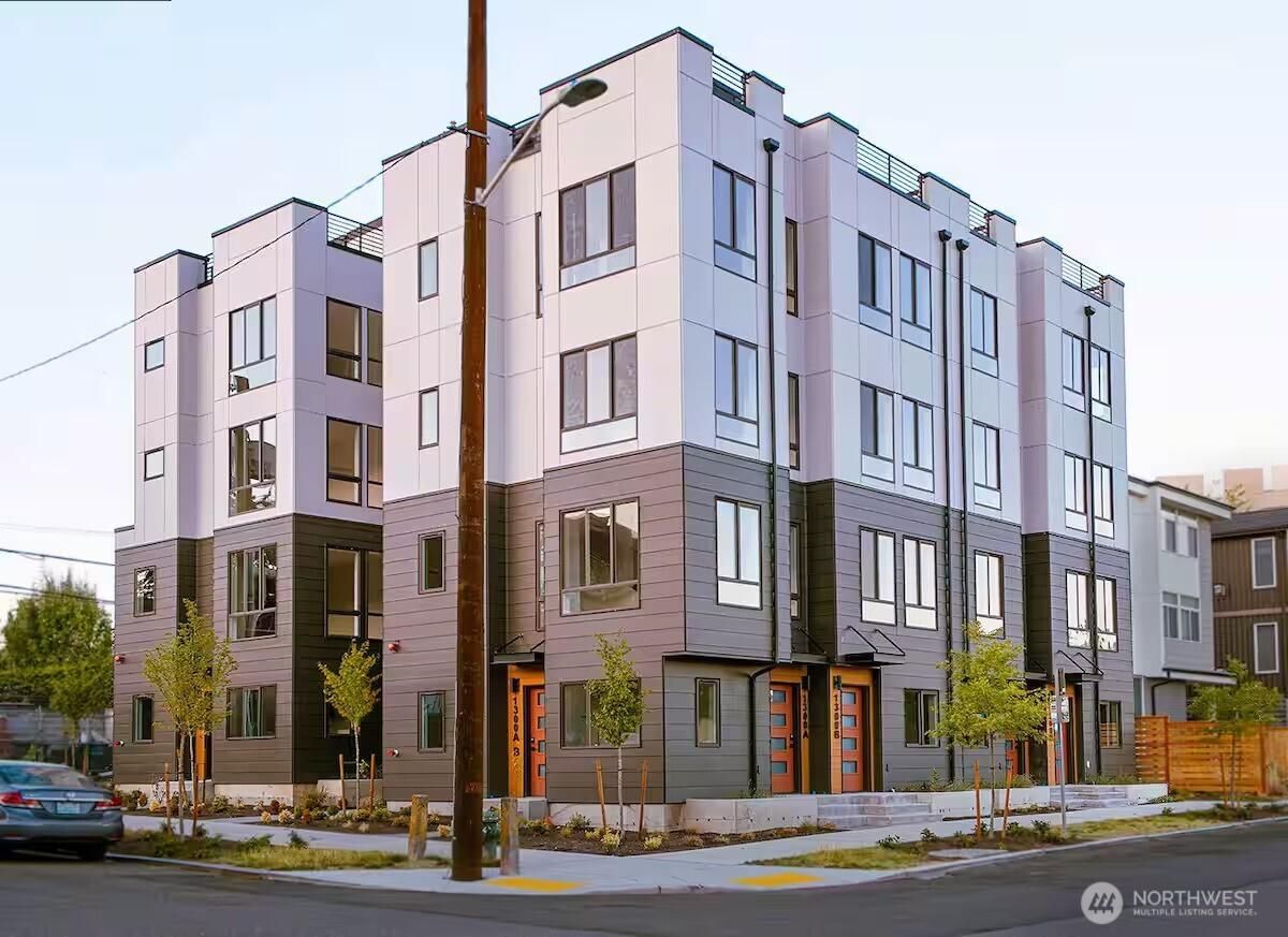 MLS #NWM2381936 image #0