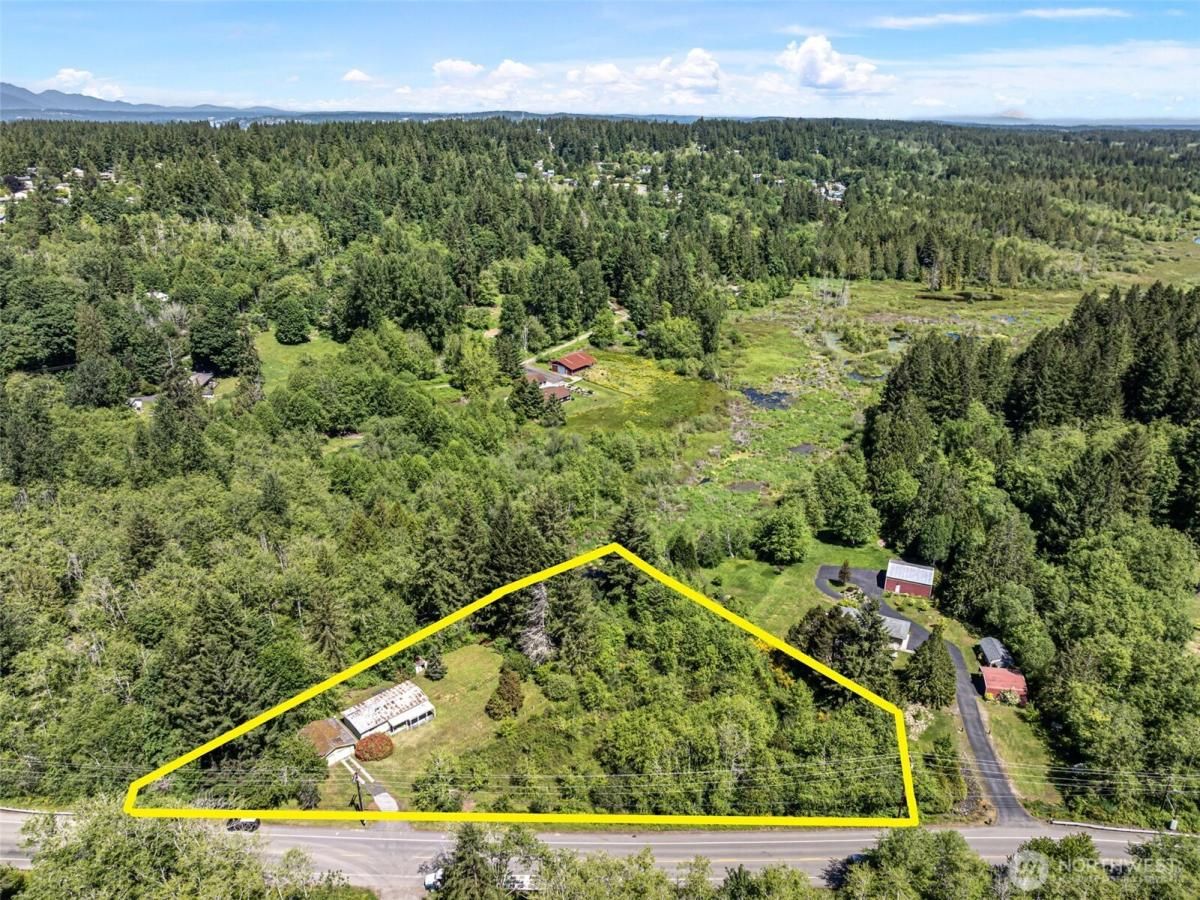 MLS #NWM2382095 image #0